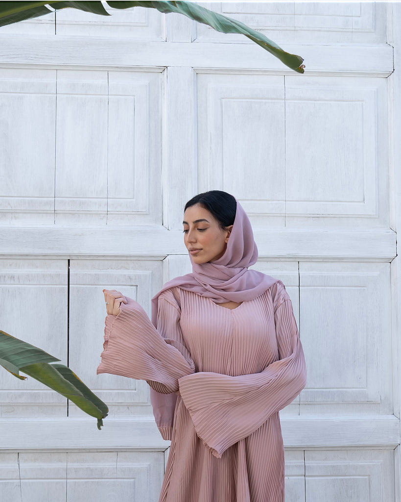 Dusty Pink Leila Abaya